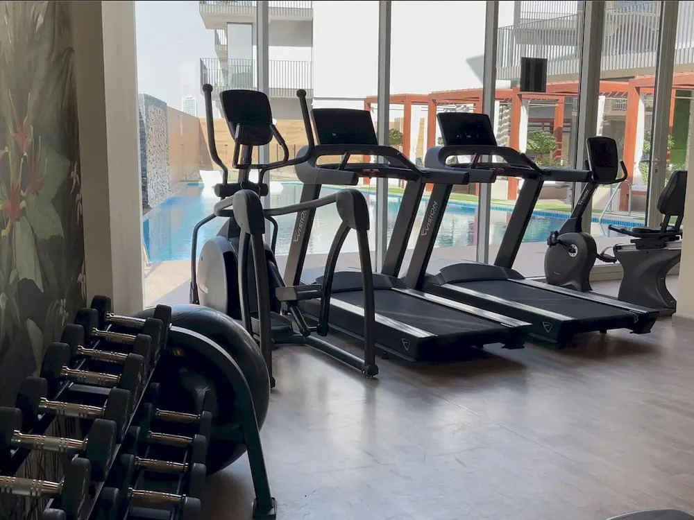 Дубай: Elite LUX Holiday Homes - Captivating 1BR Apt Games Pool Gym in Arjan Dubai