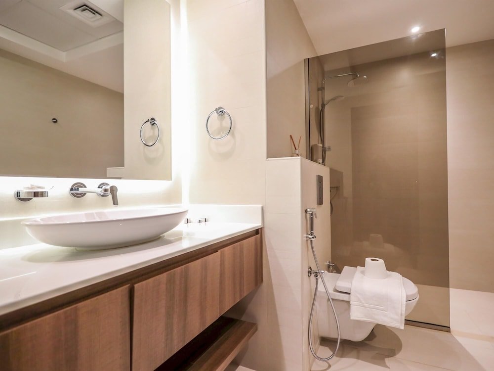 Дубай: Elite LUX Holiday Homes - Captivating 1BR Apt Games Pool Gym in Arjan Dubai
