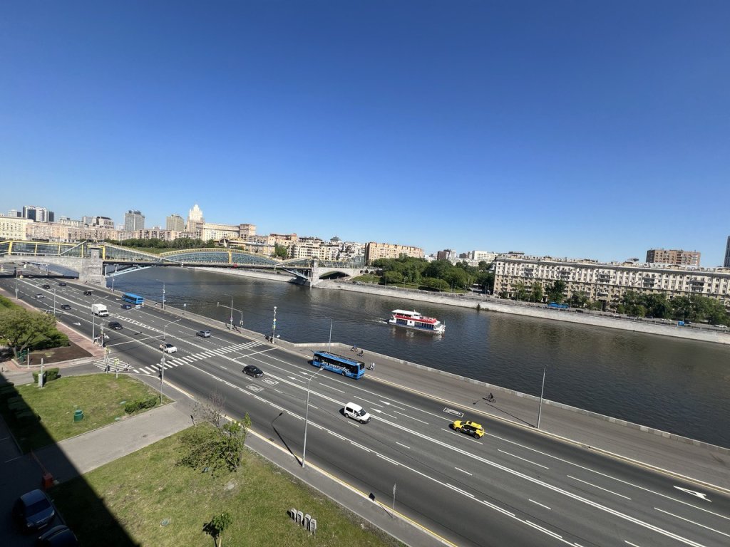 Москва: Квартира Двухкомнатная с Красивым видом на набережную и "Москва сити"