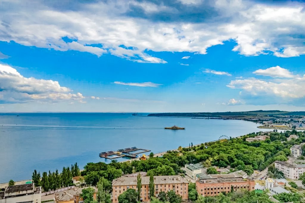 Алушта: Апартаменты с отдельной спальней LS-Sea ароматы моря и хвои в Алуште