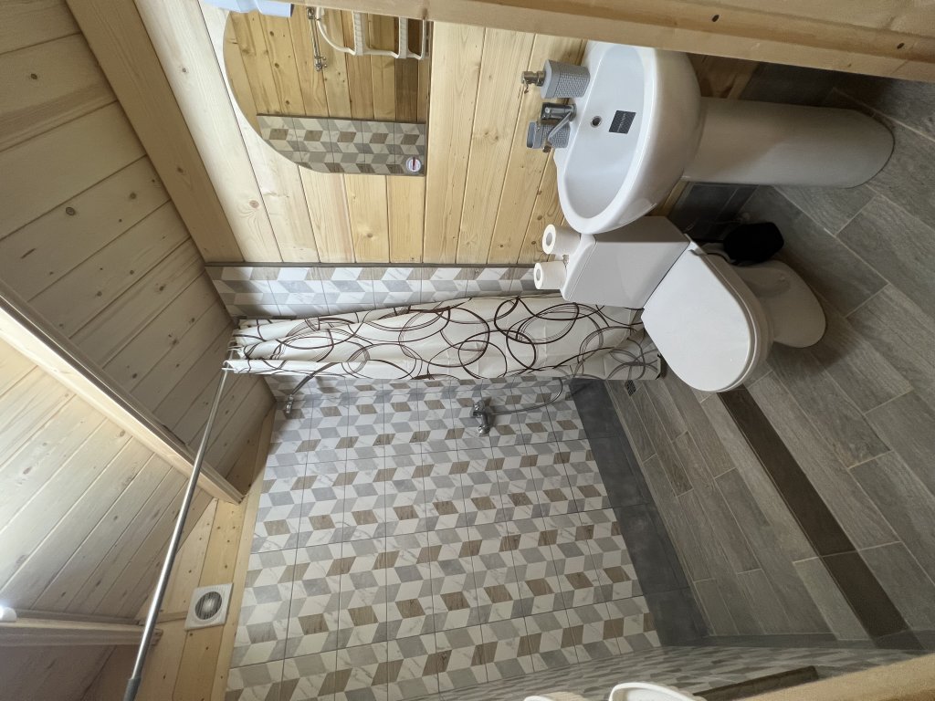 Пицунда: Курортный отель Eco House Pitiunt