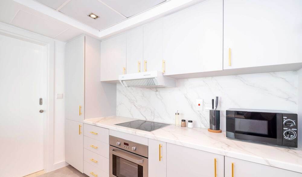 Дубай: LUX The Park Island Suite View 2