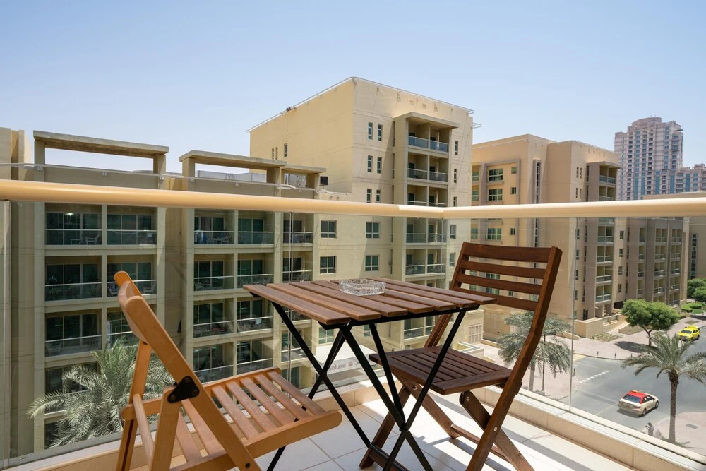 Дубай: Lux Bnb The Greens & Views