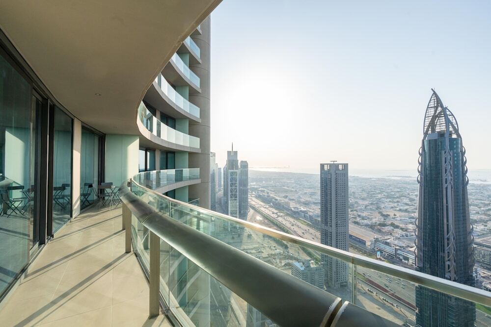 Дубай: Vacay Lettings - Burj Vista Tower 1