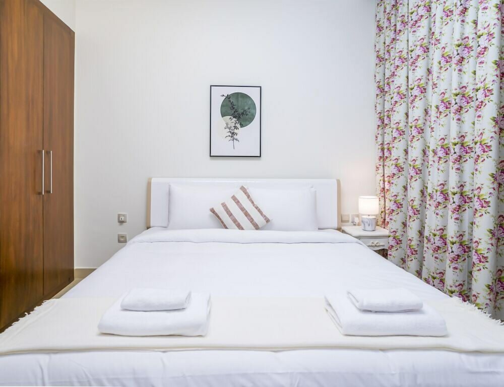 Дубай: Vacay Lettings - Burj Vista Tower 1