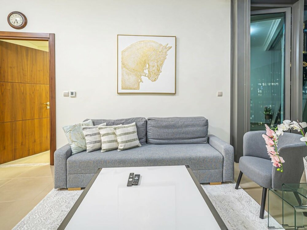 Дубай: Vacay Lettings - Burj Vista Tower 1