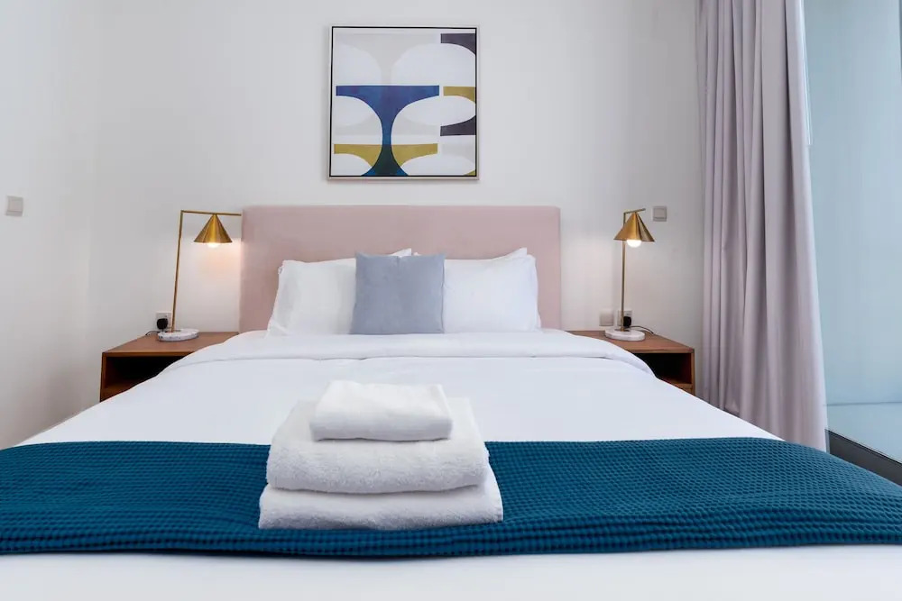 Дубай: Vacay Lettings - Burj Vista Tower 1