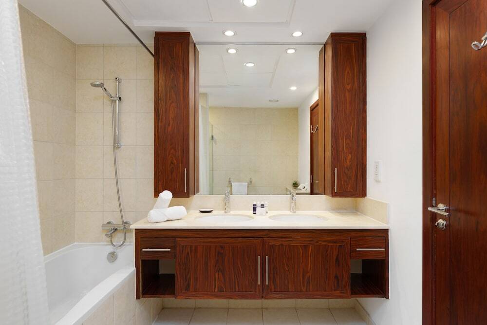 Дубай: Maison Privee - Exclusive Apt w/ Direct Burj Khalifa Views