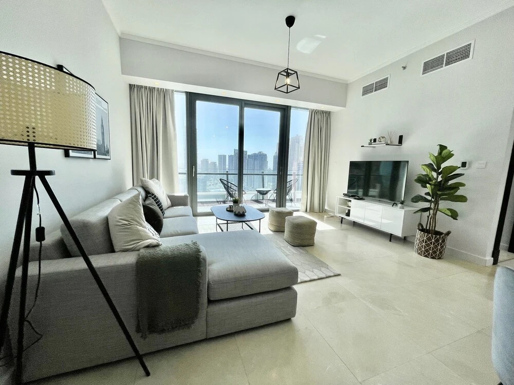 Gorgeous 3 Bedrooms With Balcony in the Marina — фото 5
