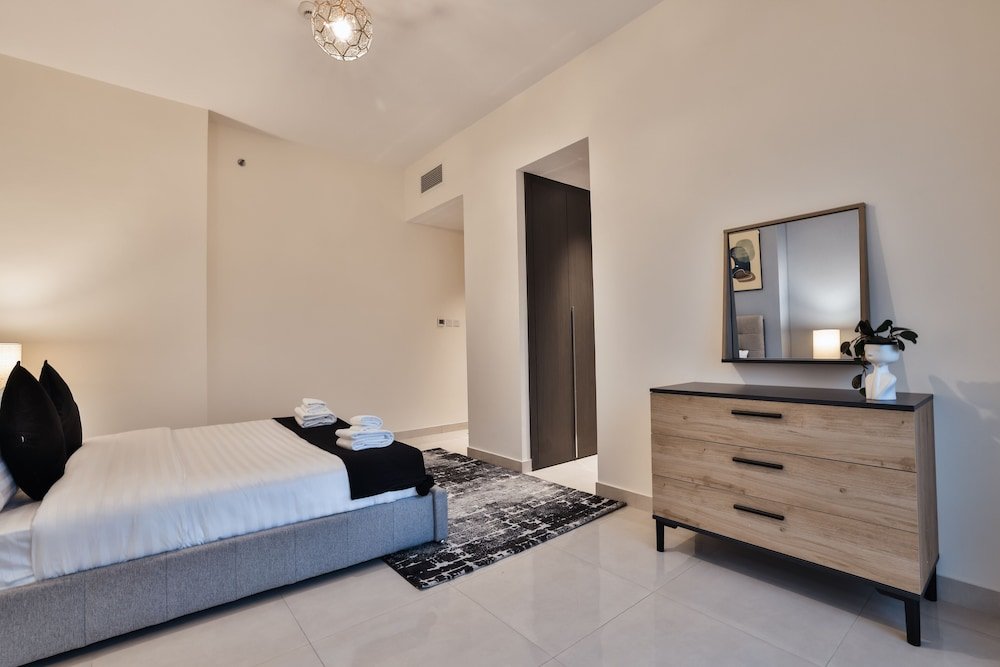 Дубай: Luxury Apartments Business Bay Gym-Pool-Parking by Sojo Stay