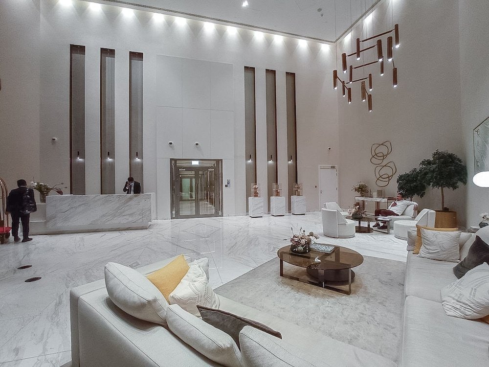 Дубай: Luxurious & Stylish Apartments Across Dubai Mall - Burj Khalifa - City Views by Sojo Stay