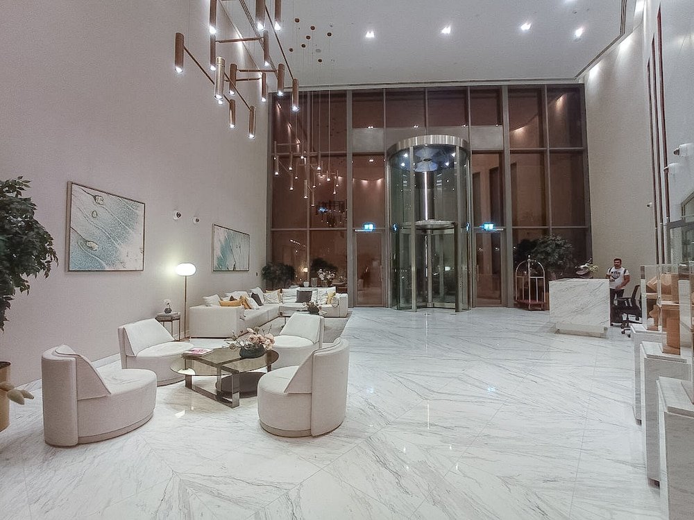 Дубай: Luxurious & Stylish Apartments Across Dubai Mall - Burj Khalifa - City Views by Sojo Stay