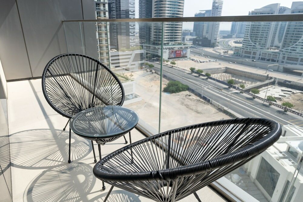 Дубай: Luxurious & Stylish Apartments Across Dubai Mall - Burj Khalifa - City Views by Sojo Stay