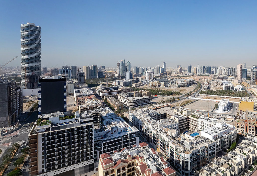 Дубай: Апартаменты The Square Tower JVC Studio with Top City View
