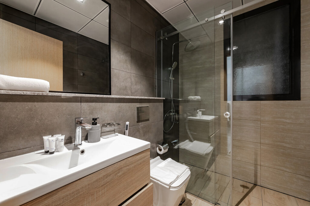 Дубай: Апартаменты The Square Tower JVC Studio with Top City View