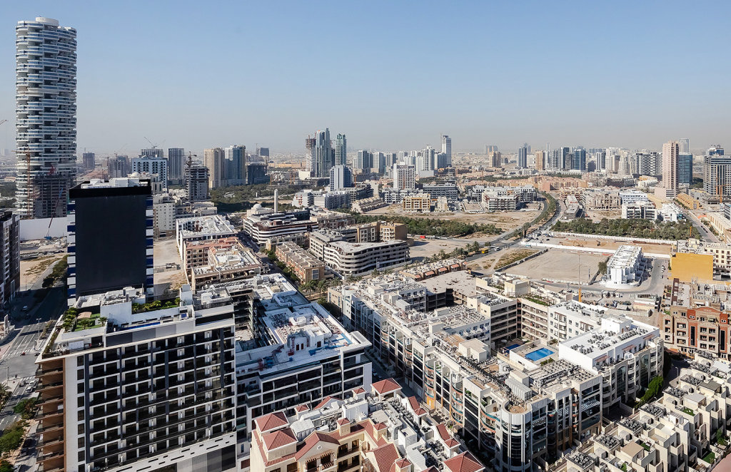Дубай: Апартаменты The Square Tower JVC Studio with Top City View