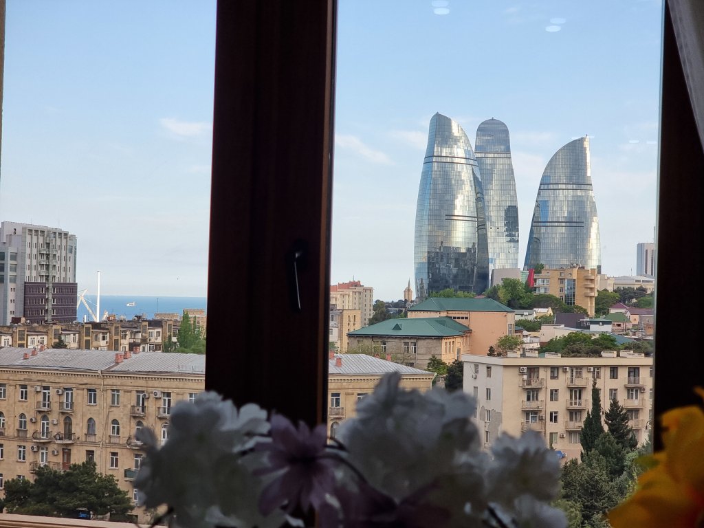 Баку: Апартаменты Narimanov Sea View by Bakuapart