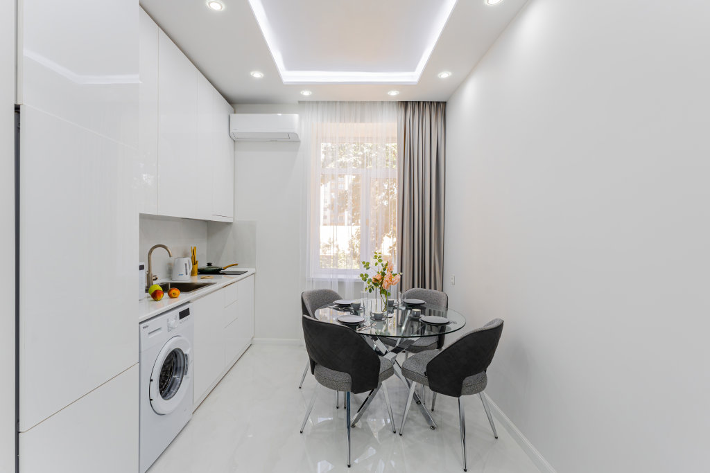 Ереван: Апартаменты 1BR Central Apt Trendy Downtown Escape by Keygo 86