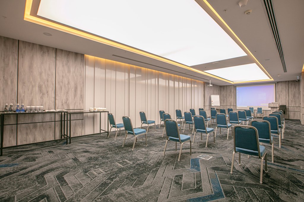 Баку: InterContinental Baku, an IHG Hotel (by travel agency)