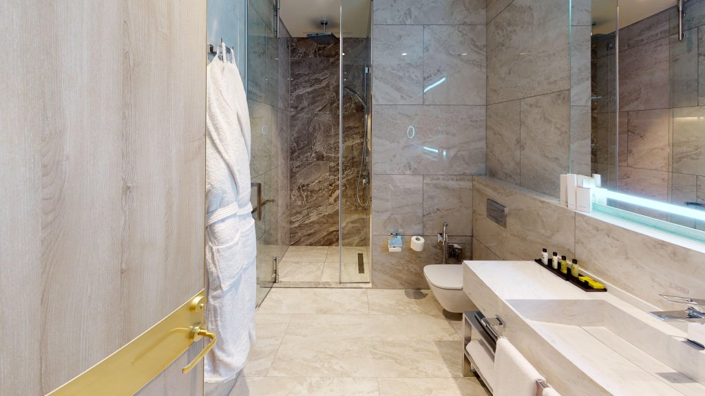 Баку: InterContinental Baku, an IHG Hotel (by travel agency)