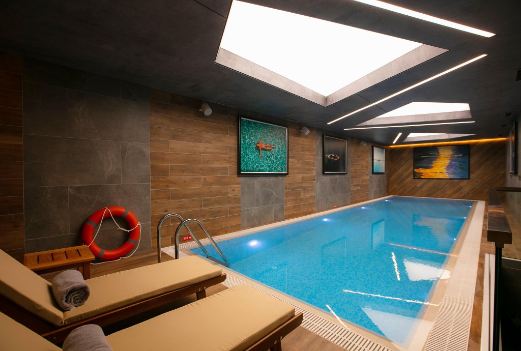 Баку: InterContinental Baku, an IHG Hotel (by travel agency)