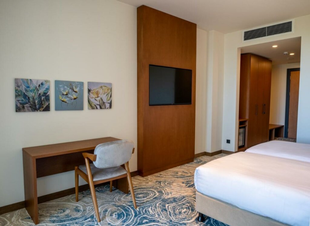 Батуми: Hotel GREENWOOD