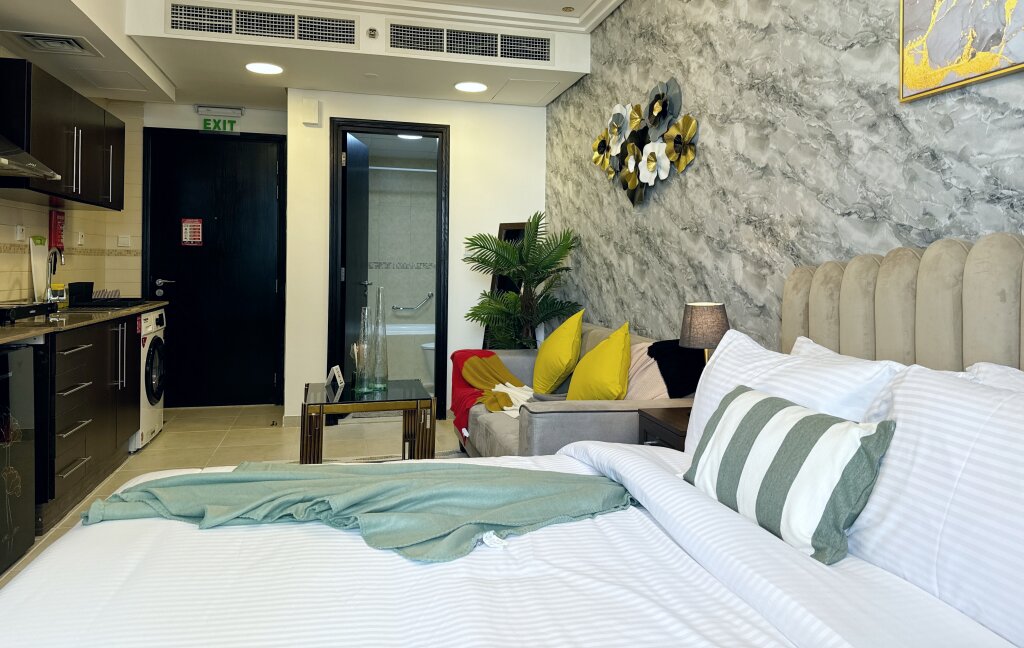 Дубай: Апартаменты Cosmos Living Charming Studio With Balcony