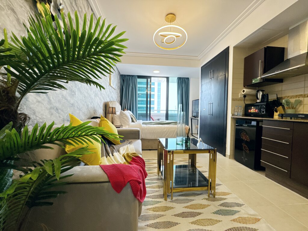 Дубай: Апартаменты Cosmos Living Charming Studio With Balcony