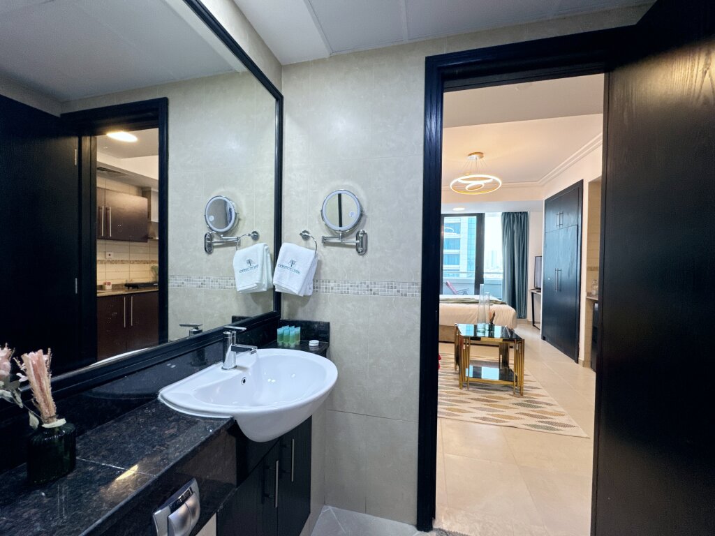 Дубай: Апартаменты Cosmos Living Charming Studio With Balcony
