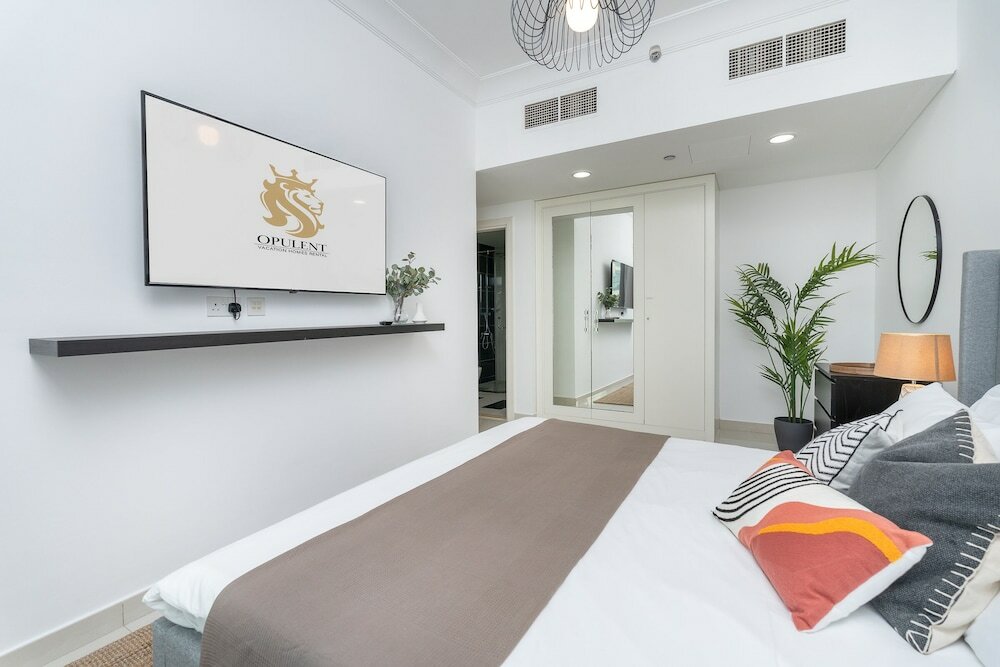 Дубай: Luxury Three Bedroom in Damac Maison Near Dubai Mall by Sojo Stay
