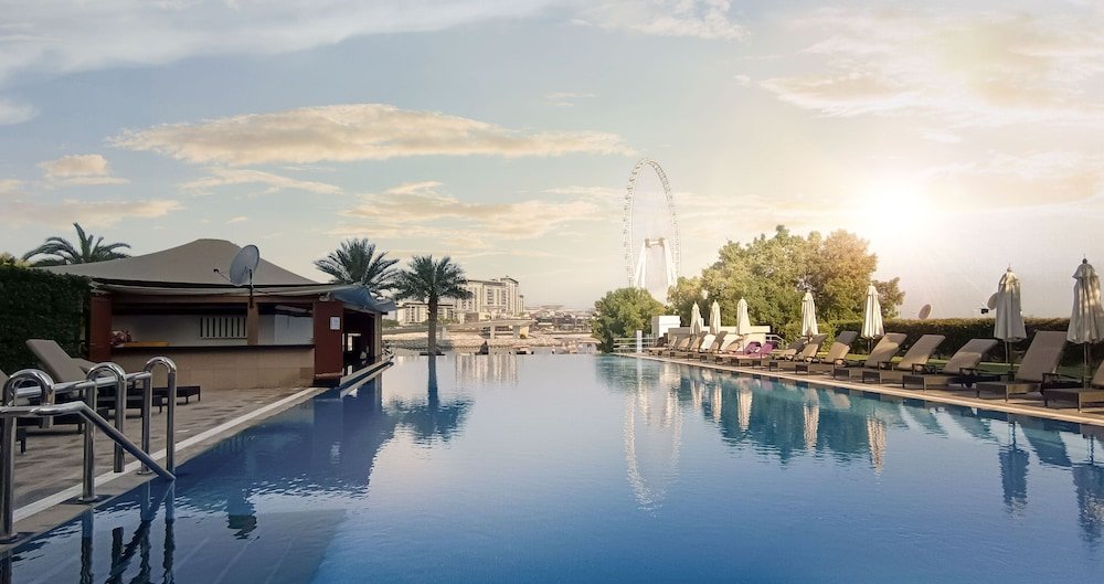Дубай: LUX The JBR Beach Sea View Suite