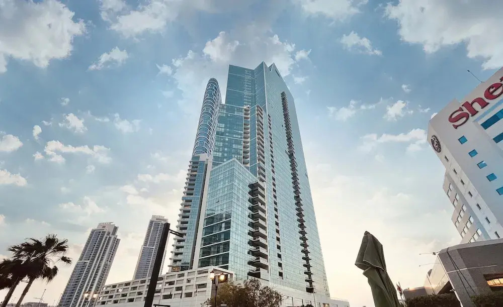 Дубай: LUX The JBR Beach Sea View Suite
