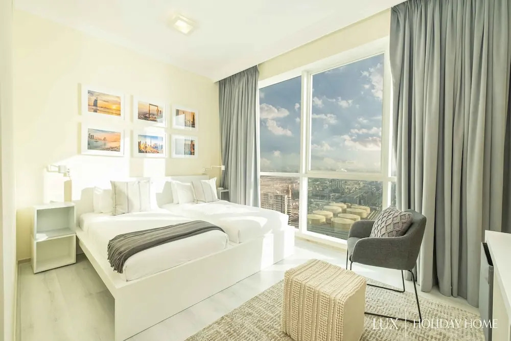 Дубай: LUX The JBR Beach Sea View Suite
