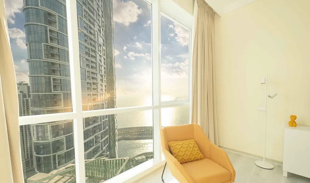 Дубай: LUX The JBR Beach Sea View Suite