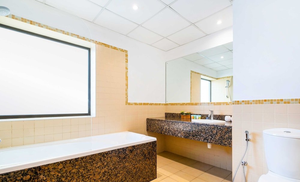 Дубай: LUX The JBR BlueWaters View Suite 2