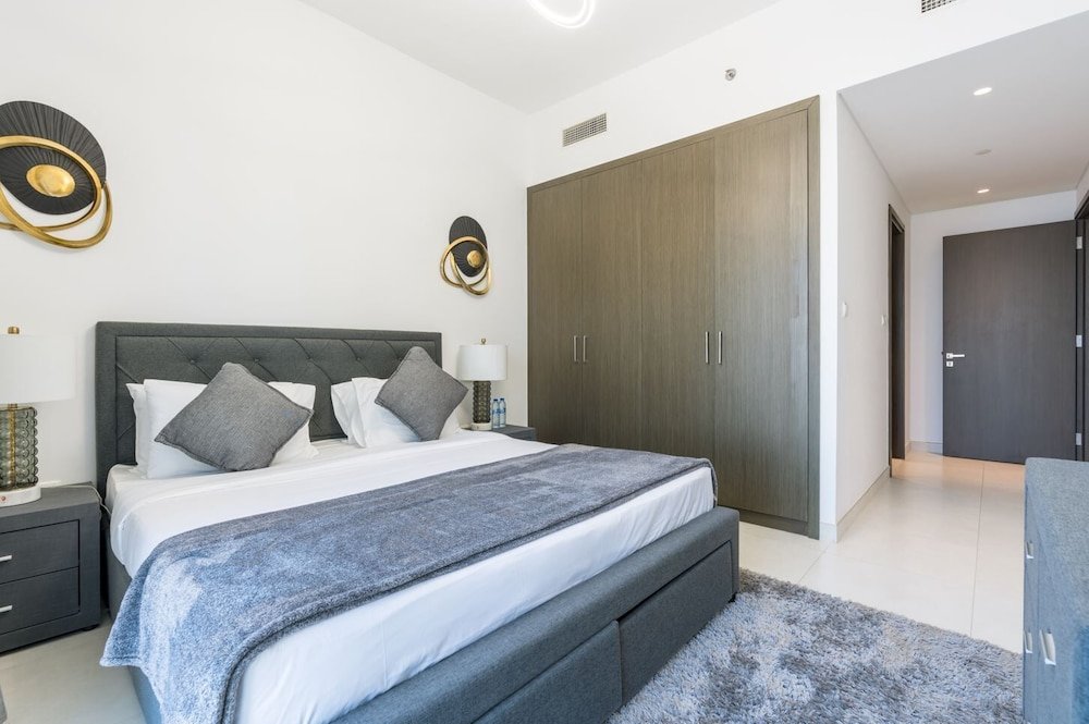 Дубай: New! Luxurious Living Dubai Creek Balcony & View