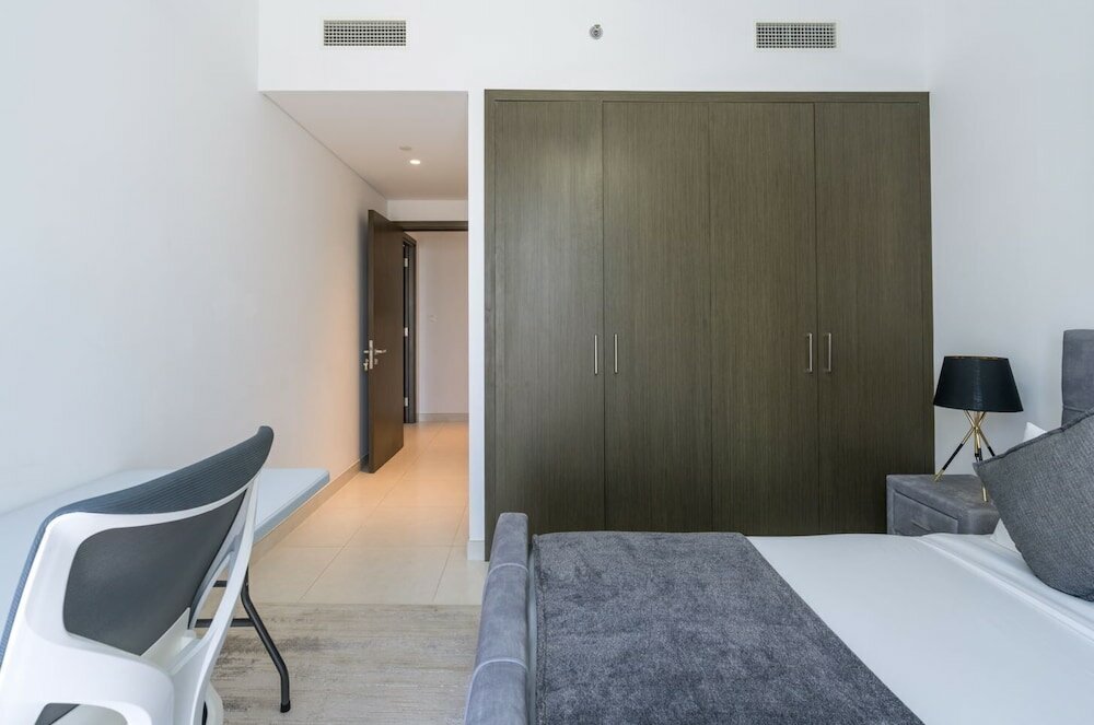 Дубай: New! Luxurious Living Dubai Creek Balcony & View