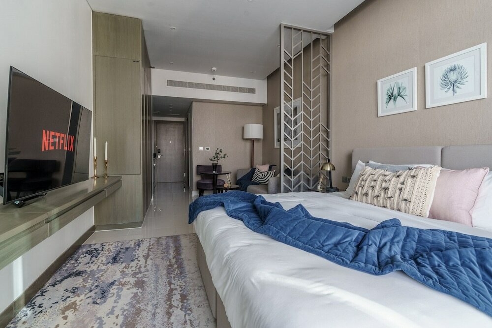 Дубай: Eloquent Cozy Studio with Incredible Canal Views