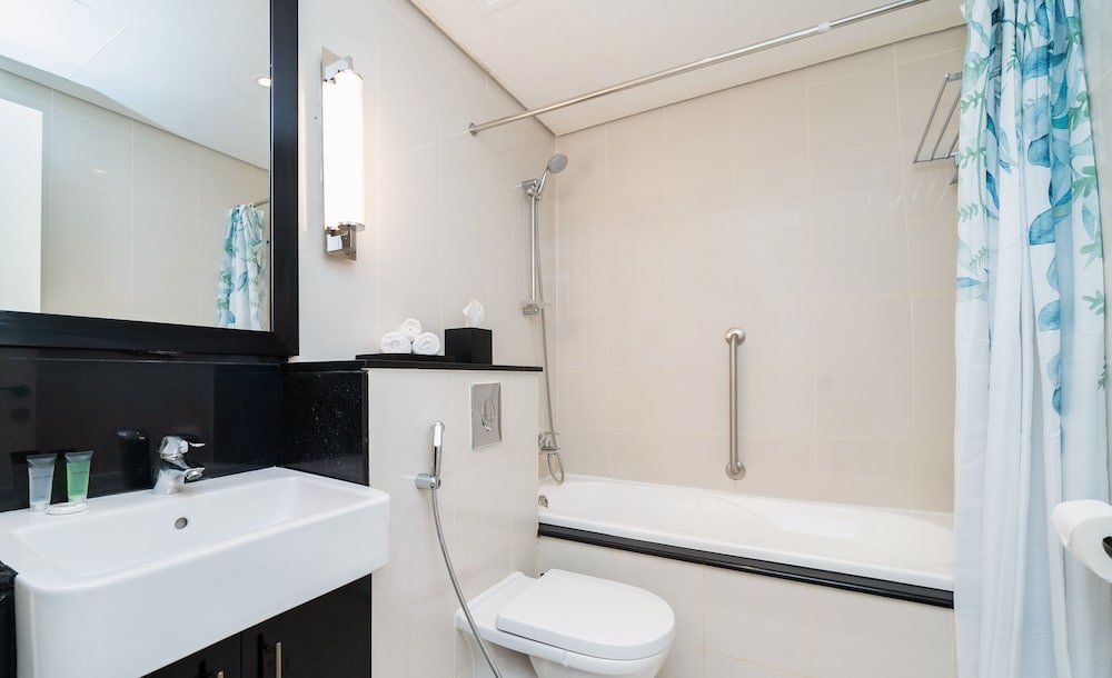 Дубай: KOHH - 1BR in DAMAC Maison Cour Jardin