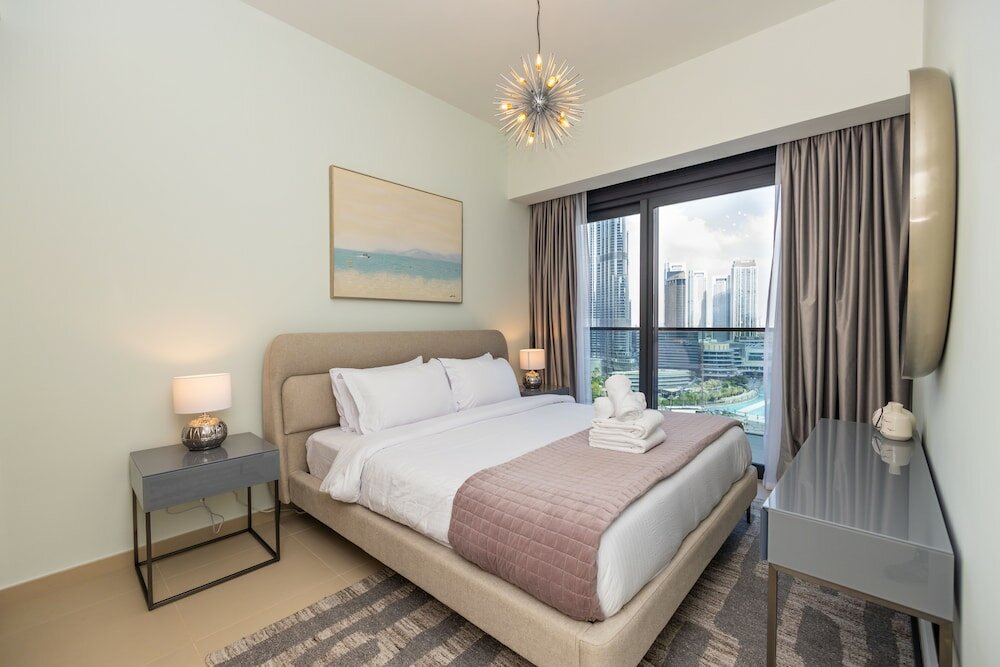 Дубай: Amazing 3BR Burj Khalifa & Fountain View
