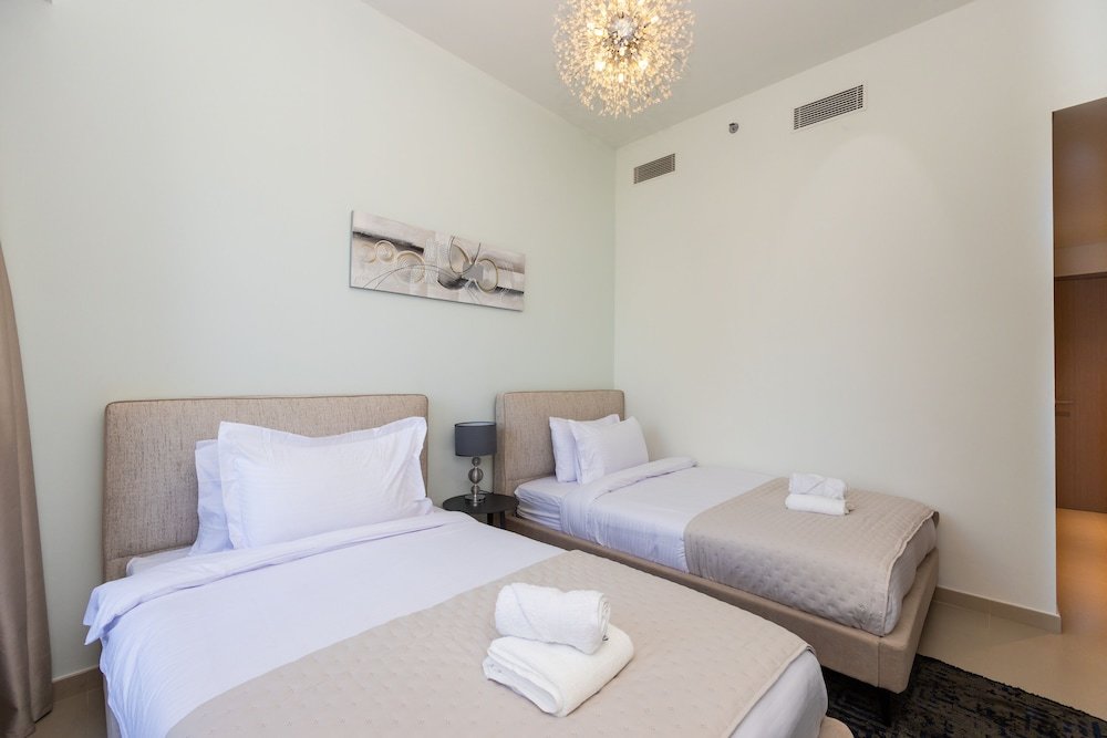 Дубай: Amazing 3BR Burj Khalifa & Fountain View