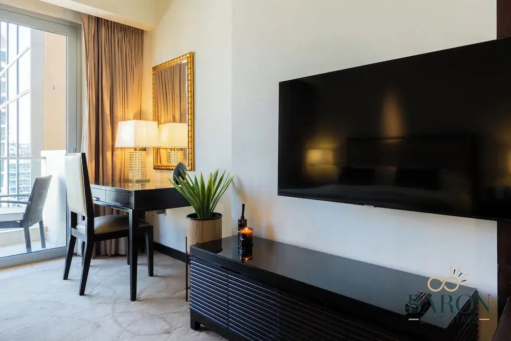 Дубай: Luxury Studio Dubai Address Marina