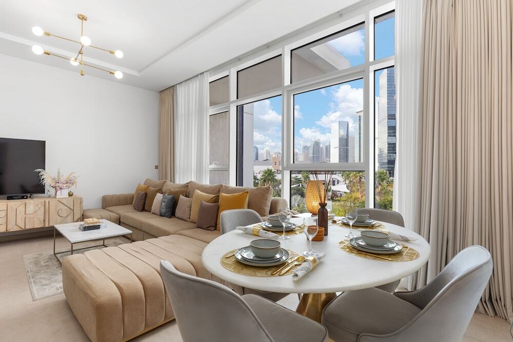 Дубай: Maison Privee - Trendy Apt with Dazzling Views Top-Class Facilities-Banyan Tree