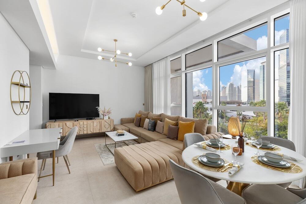Дубай: Maison Privee - Trendy Apt with Dazzling Views Top-Class Facilities-Banyan Tree