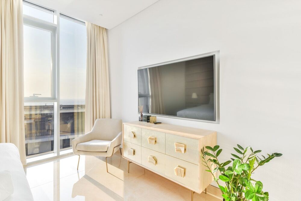 Дубай: Posh Oceanfront 2BR in Bluewaters Island