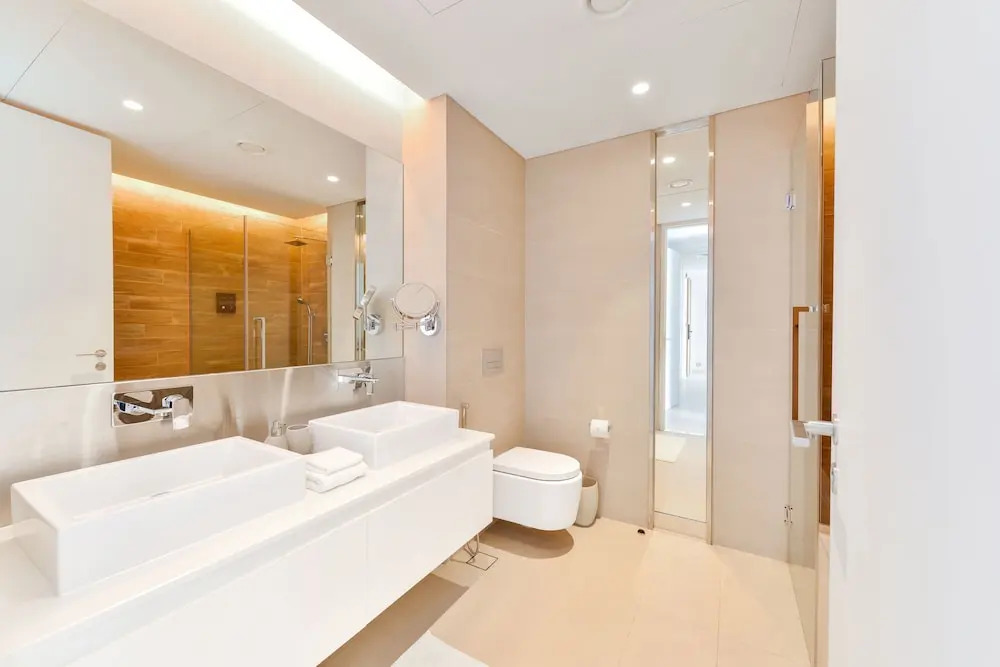 Дубай: Posh Oceanfront 2BR in Bluewaters Island