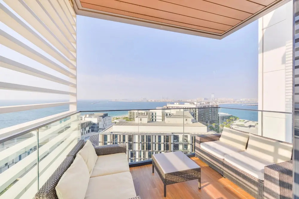 Дубай: Posh Oceanfront 2BR in Bluewaters Island