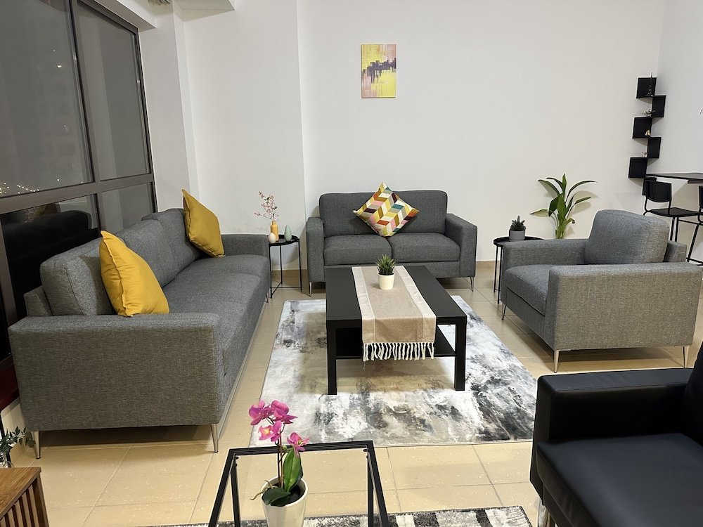 Дубай: Moonlight Hostel JBR