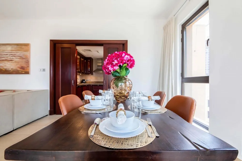 Дубай: Luxury Living Next to Dubai Mall Burj Khalifa