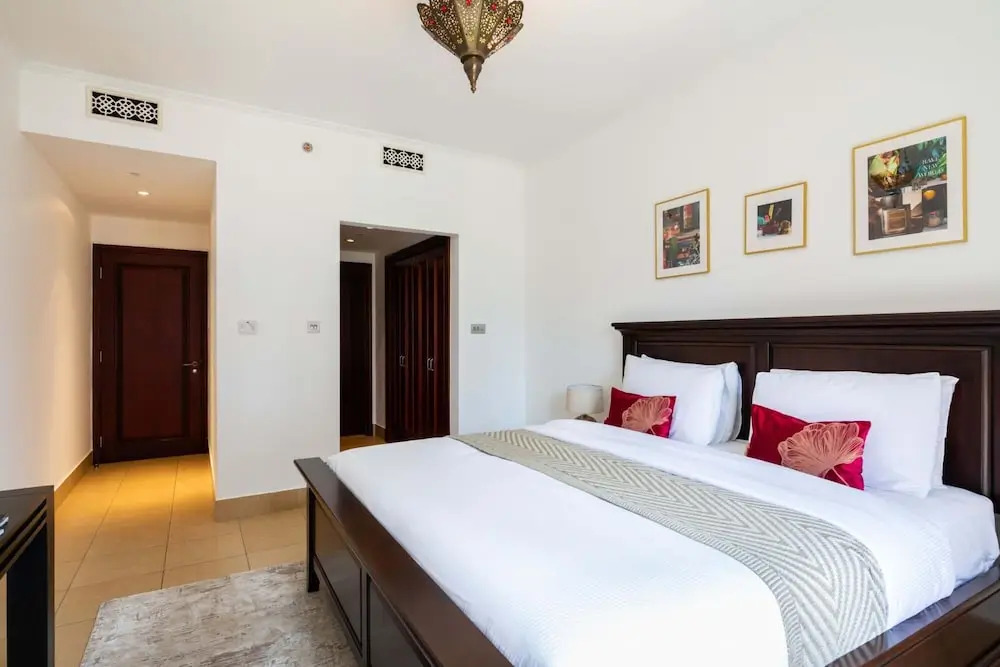 Дубай: Luxury Living Next to Dubai Mall Burj Khalifa